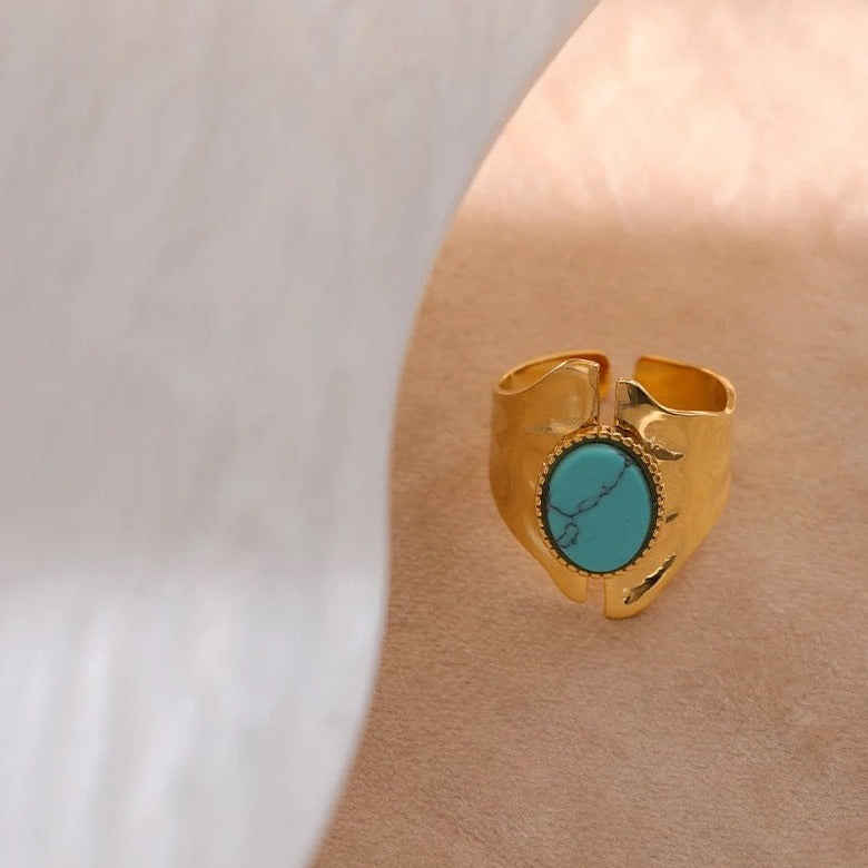 Thia Ring