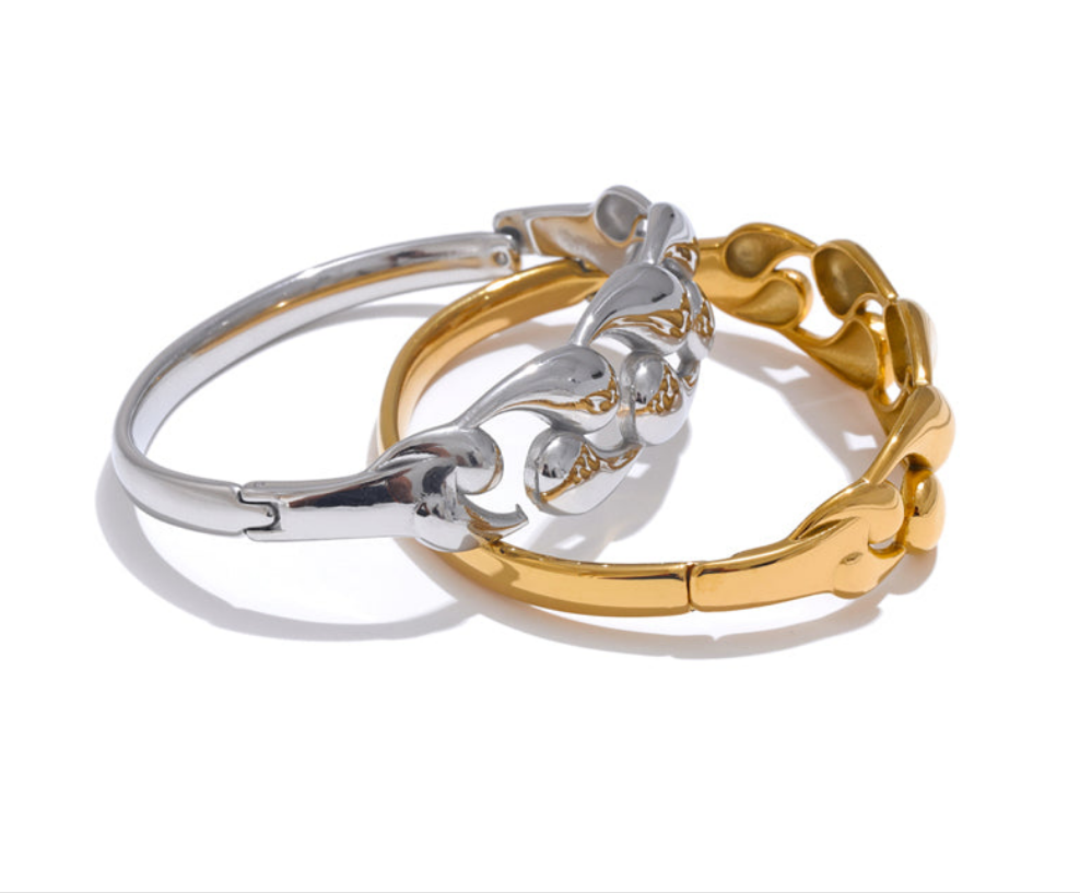 Shila Bracelet Bangle