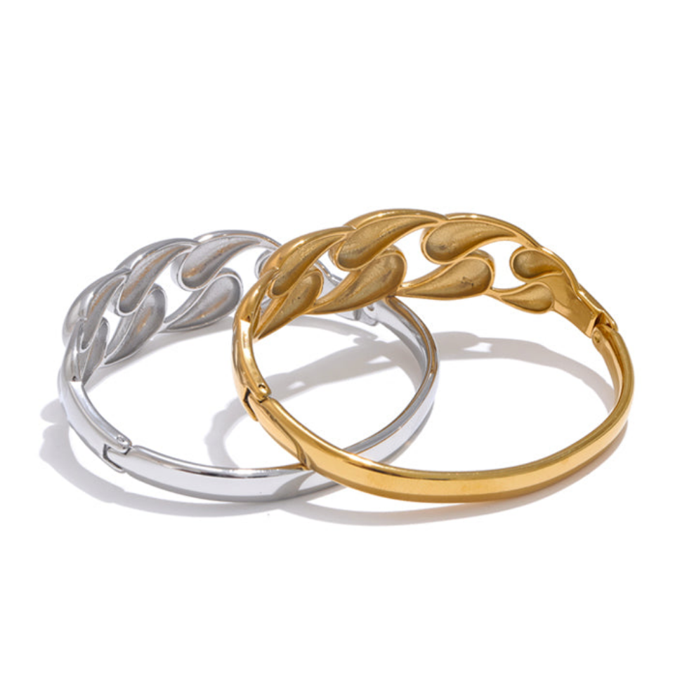 Shila Bracelet Bangle