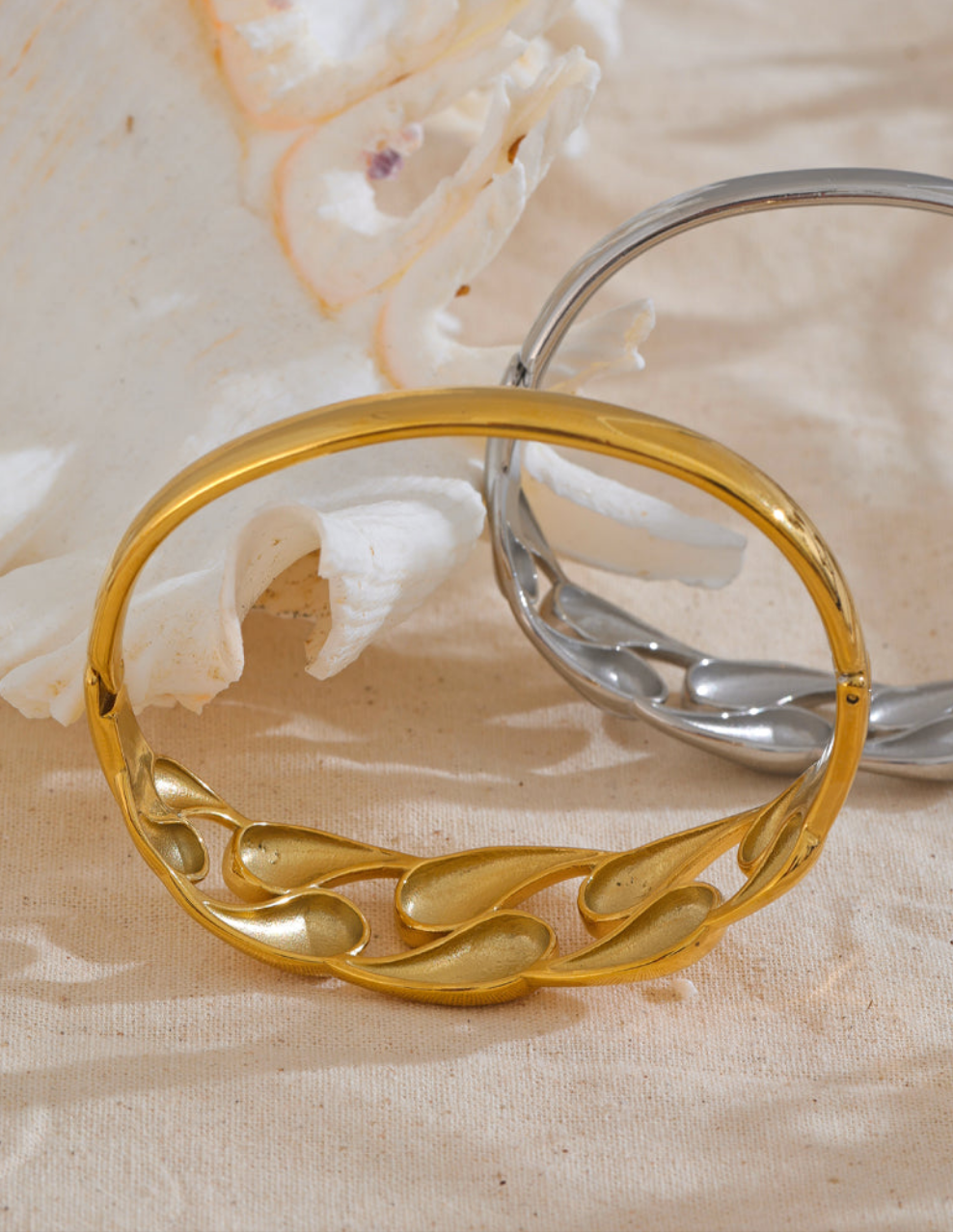 Shila Bracelet Bangle